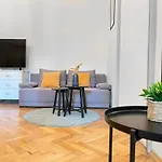 Cozy Apartment For Family Next To Wawel & Old Town